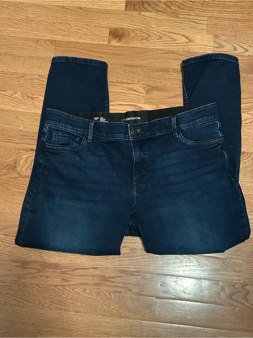 Liz Claiborne Women's Dark Indigo Skinny Jeans 18P